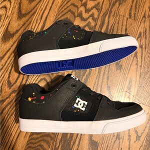 DC Kids' Black and Blue Sneakers Pure Elastic skate shoes 5